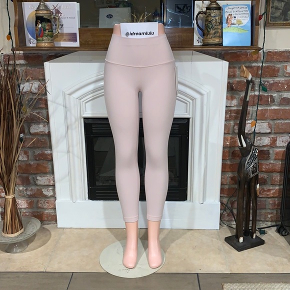 🌿NWT Lululemon Align HR Pant 25” - Picture 4 of 8